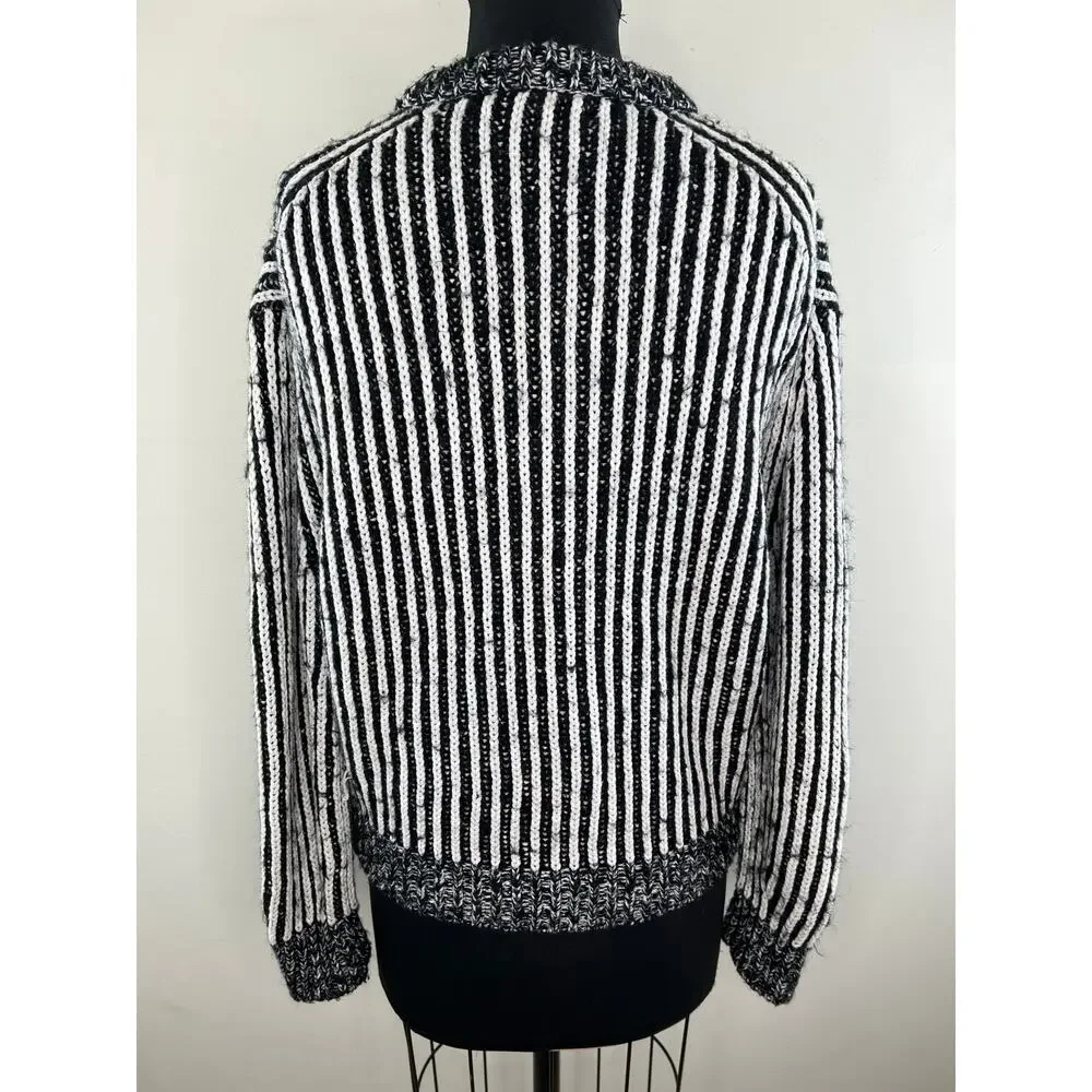 Elizabeth and James Black White Acrylic Knit Striped Pullover Sweater Medium M